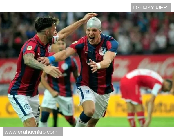 圣菲联合与圣洛伦索激战正酣比赛结果揭晓引发热议